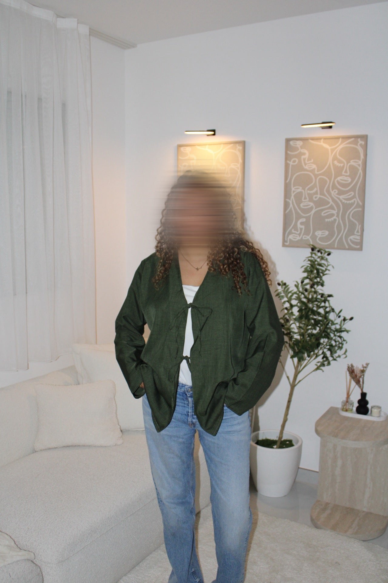 Haut à noeud vert foncé