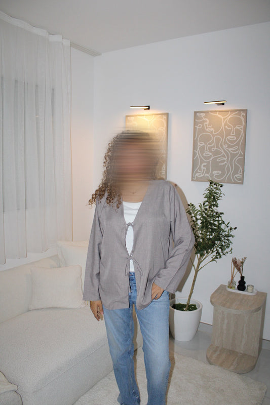 Haut à noeud gris clair