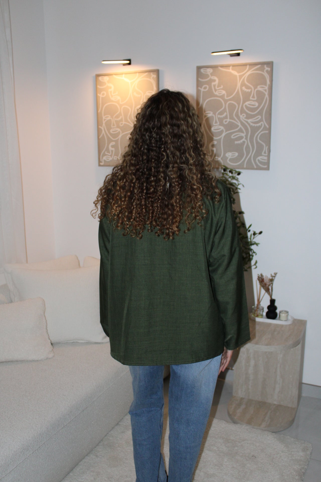 Haut à noeud vert foncé