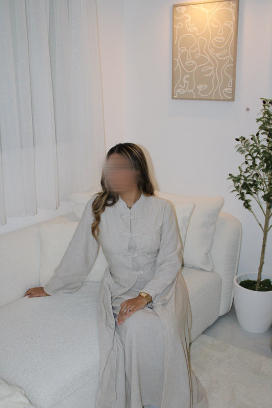 Ensemble robe Abaya et dessus de robe à boutons couleur crème