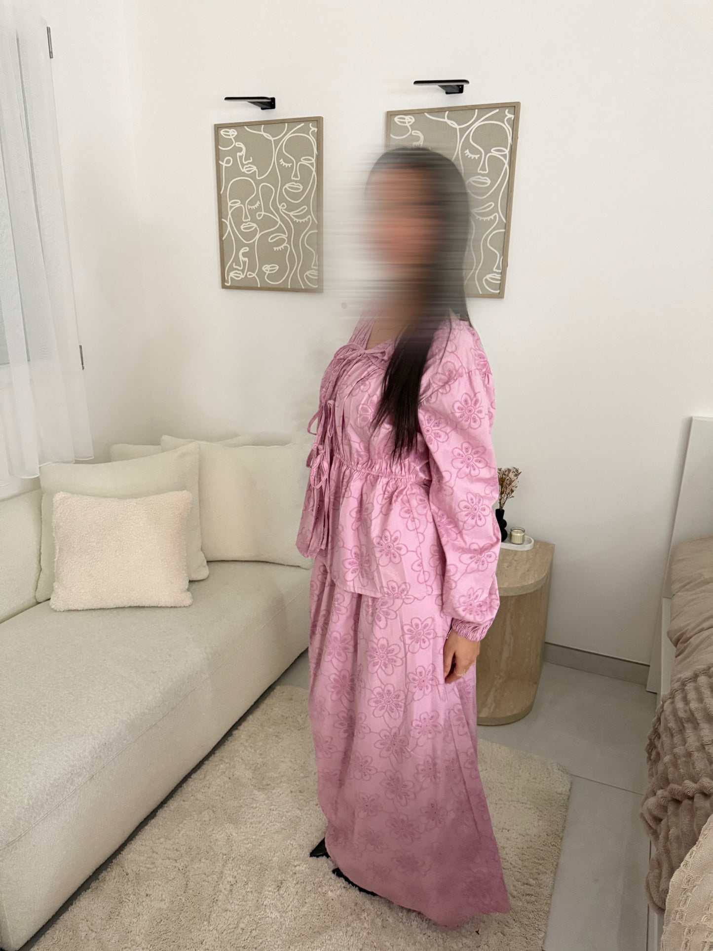 Ensemble Alya rose