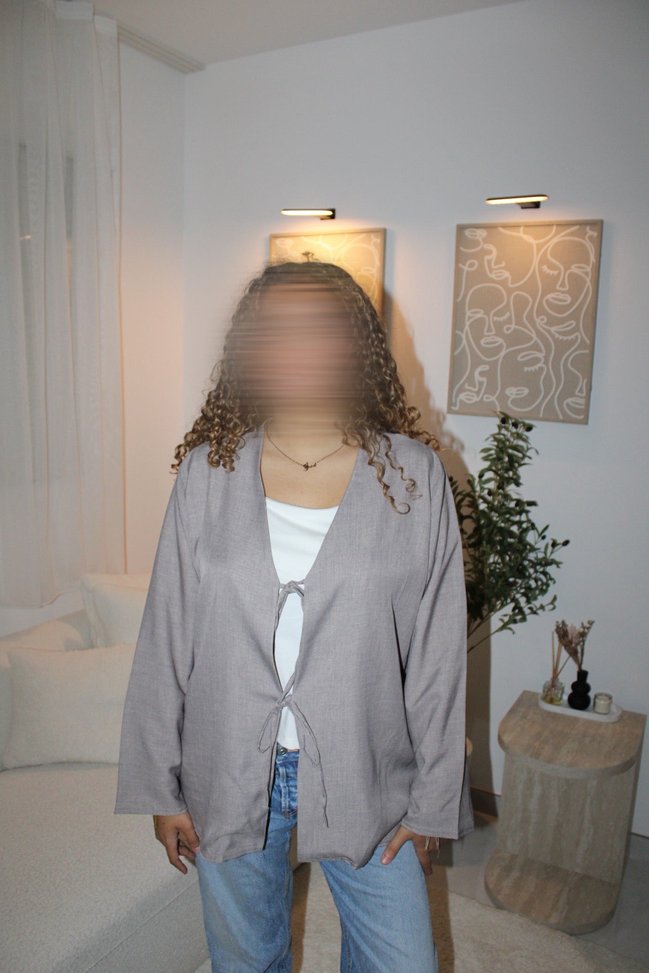 Haut à noeud gris clair
