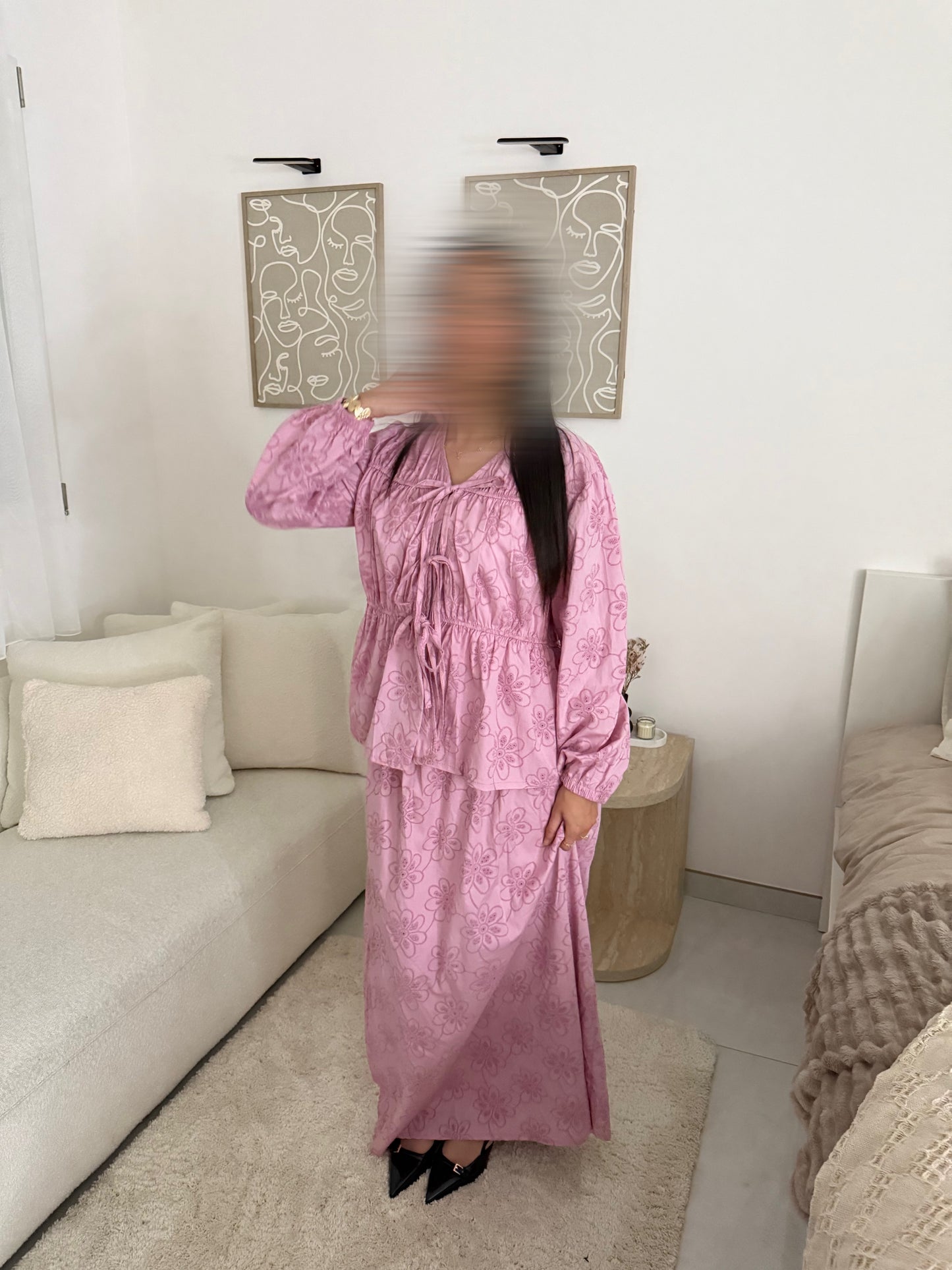 Ensemble Alya rose