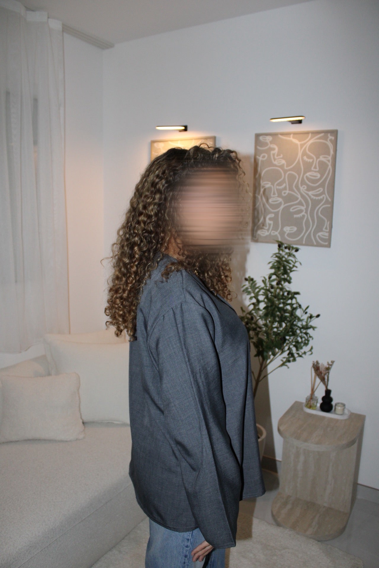 Haut à noeud gris foncé