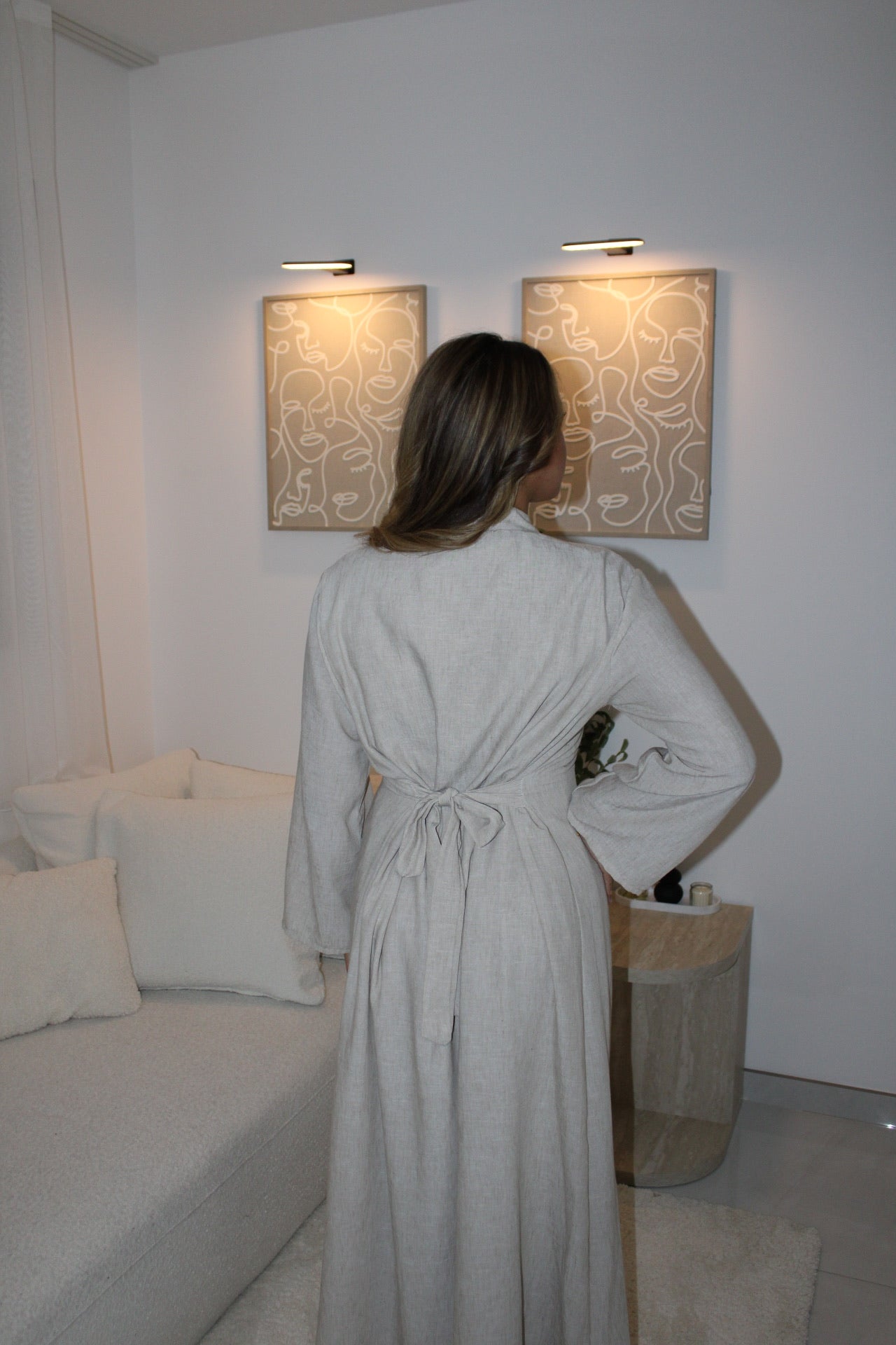 Ensemble robe Abaya et dessus de robe à boutons couleur crème