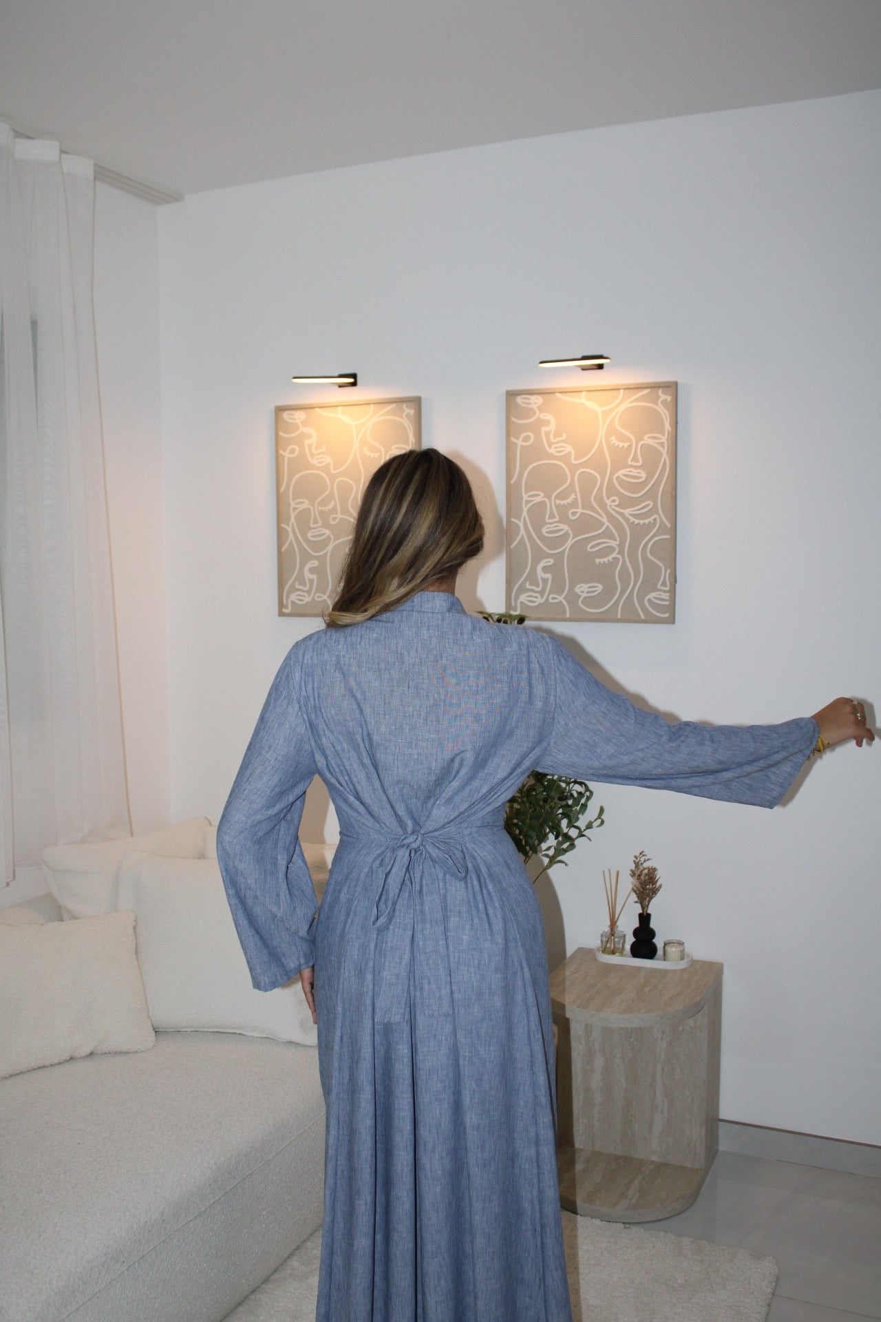 Ensemble robe Abaya et dessus de robe à boutons bleu