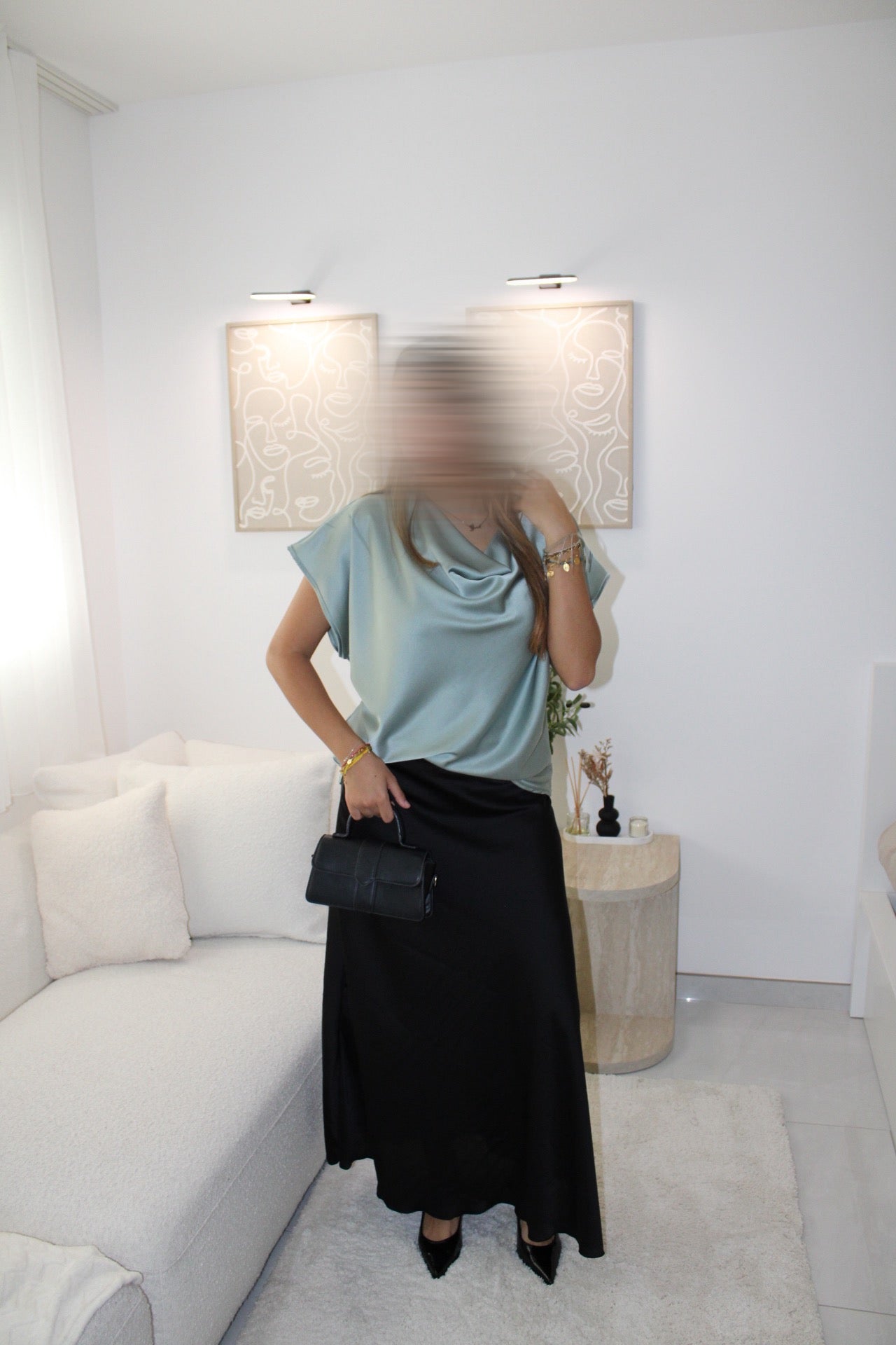 Jupe en satin noir
