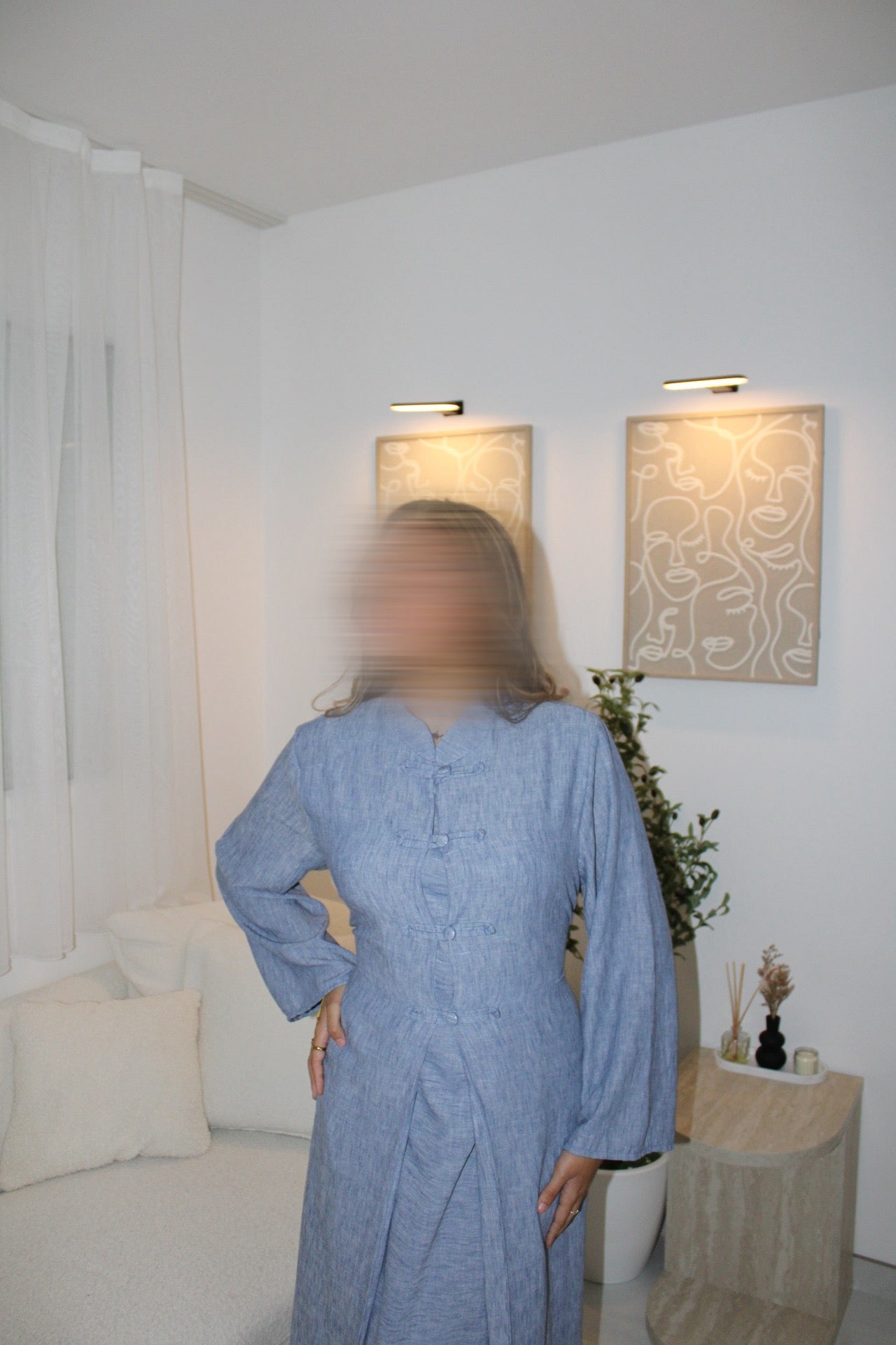 Ensemble robe Abaya et dessus de robe à boutons bleu