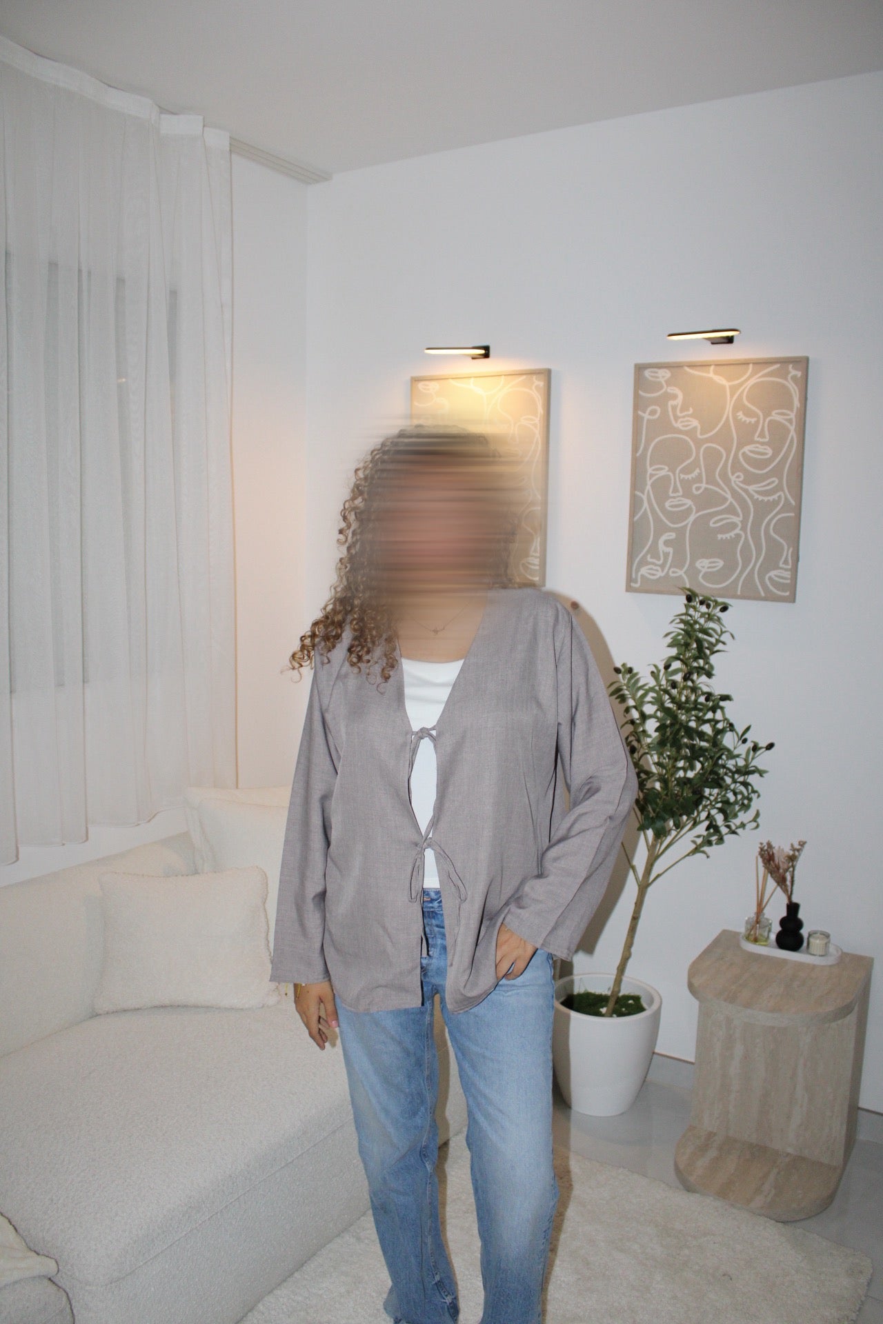 Haut à noeud gris clair